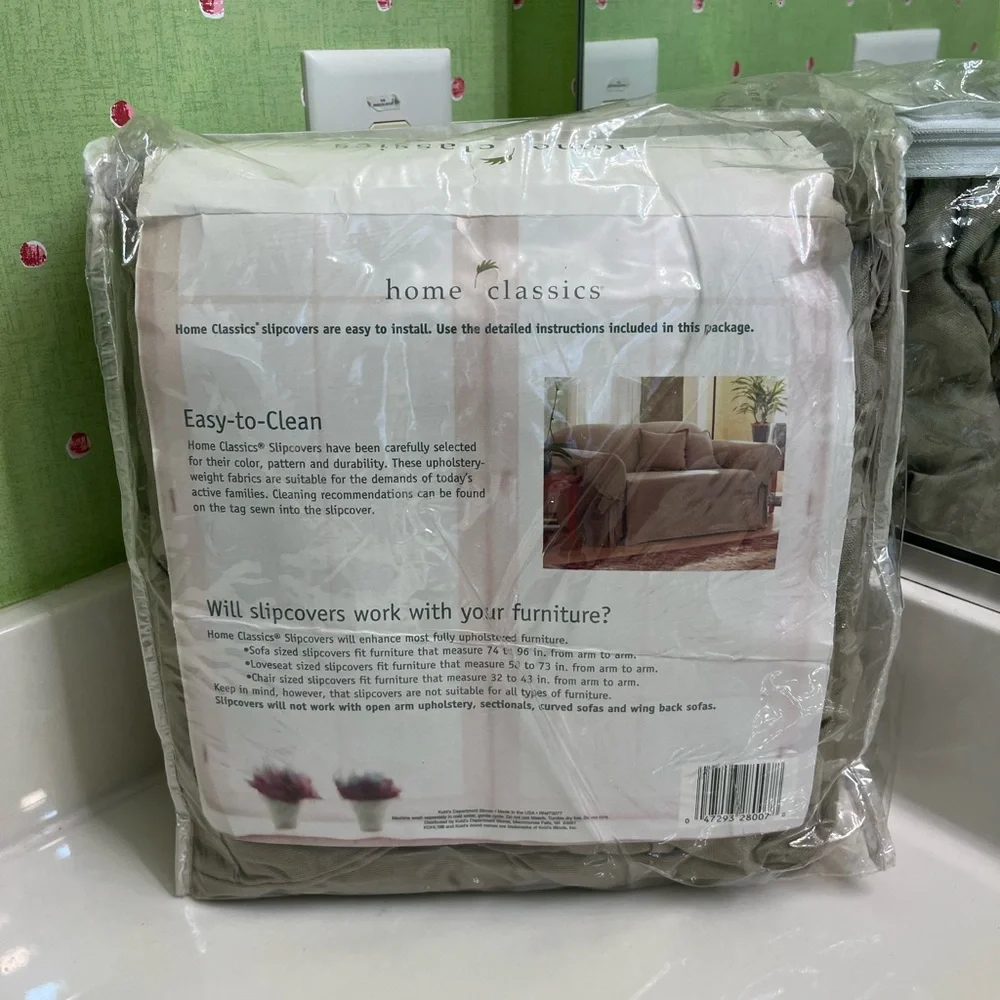 BRSND NEW SOFA COVER FOR LOVESEAT